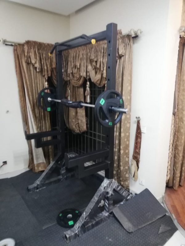 Squat Rack with Olympic Rod and Chinup bar