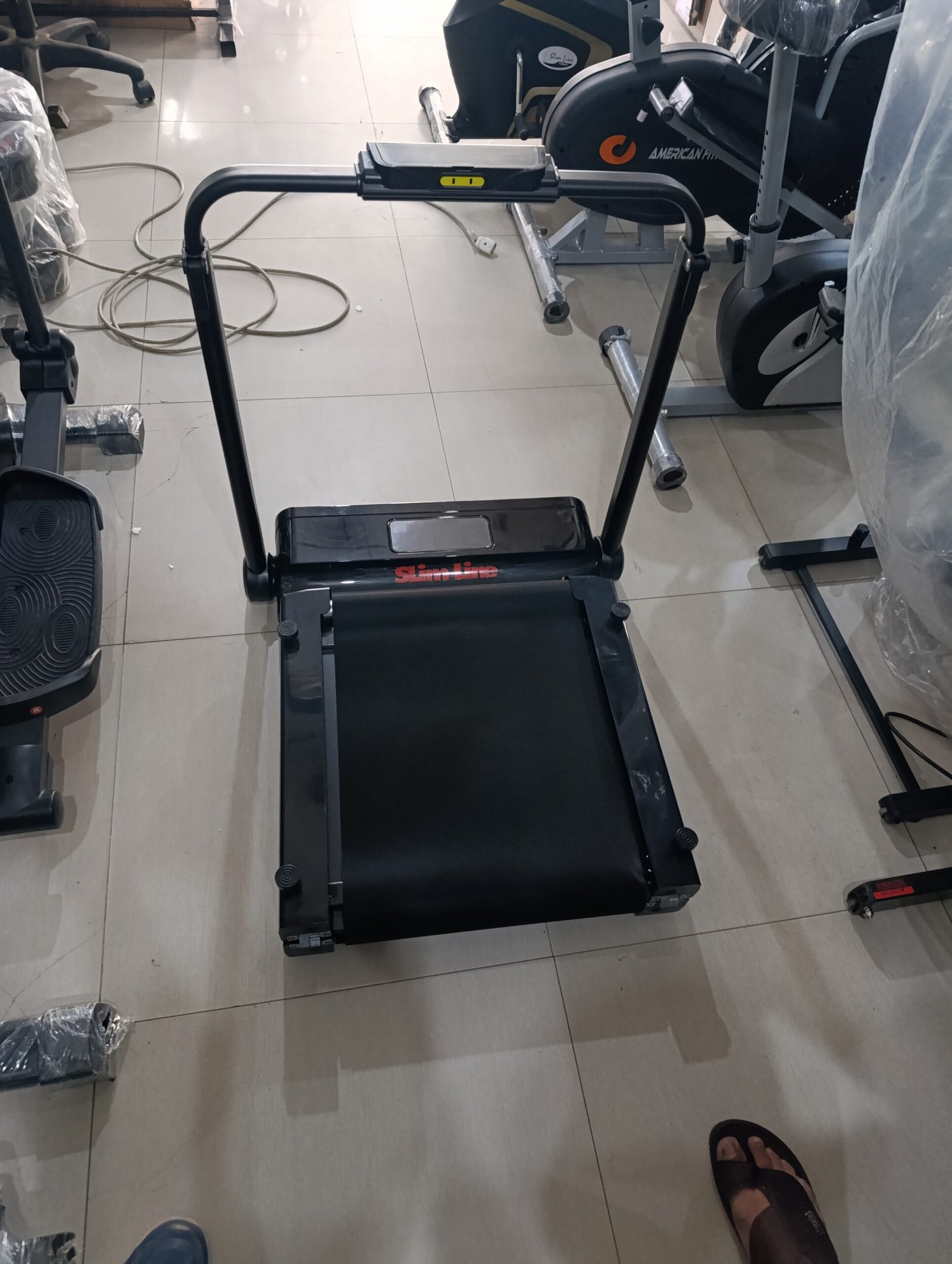 Slimline Walking Pad with double Fold 2Hp motor 120kg capacity - Image 2